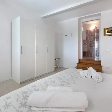 Casa Mavi Apartment *
